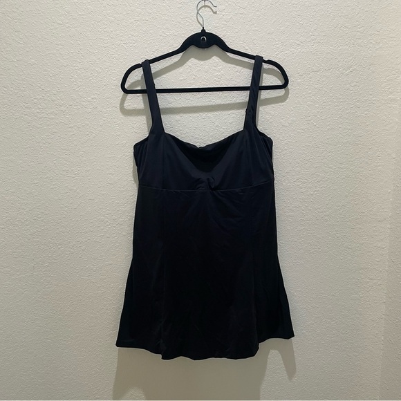 NEW SEA LEVEL SWIM Essentials Square Neck Swim Dress size US 14 AUS 18 - Picture 3 of 10